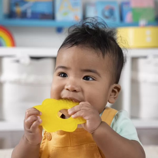 Bright Starts Kousátko 2 ks Sunny Sooothers, 3m +