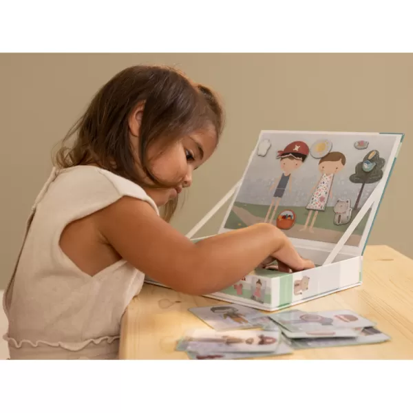 Little Dutch Magnetická hra oblékací Jim & Rosa