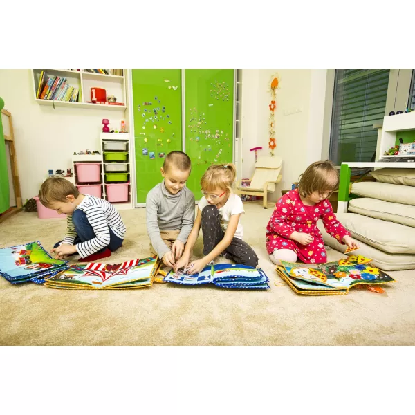 PIQIPI Interaktivní dětská knížka Quiet Book