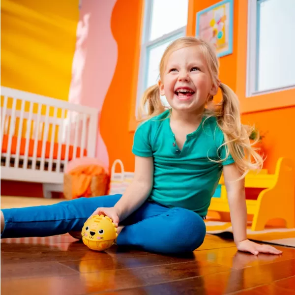 BRIGHT STARTS Hračka kulička tiger a slon 6m+