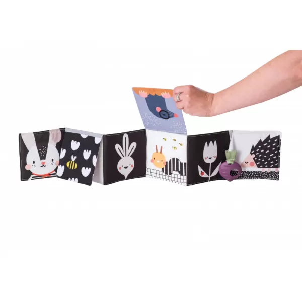 Taf Toys Knížka pro nejmenší Zahrada