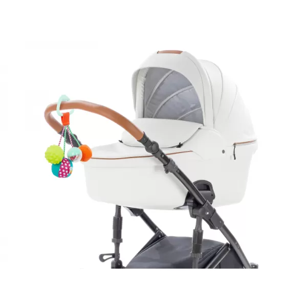 B.toys Závěsné chrastítko s míčky Sounds So Squeezy