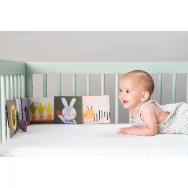 Taf Toys Knížka pro nejmenší Zahrada