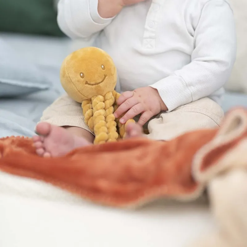NATTOU První hračka pro miminka chobotnička PIU PIU Lapidou 0m +