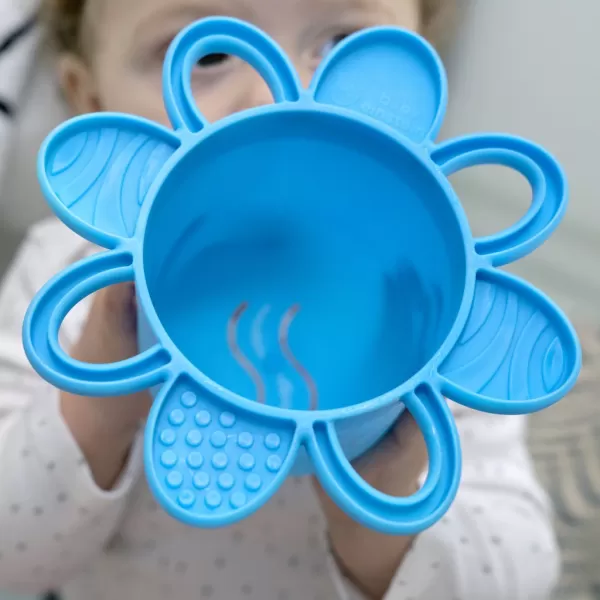 BABY EINSTEIN Pohárky stohovací Opus's Stack & Stream™ sada 5 ks 3m+