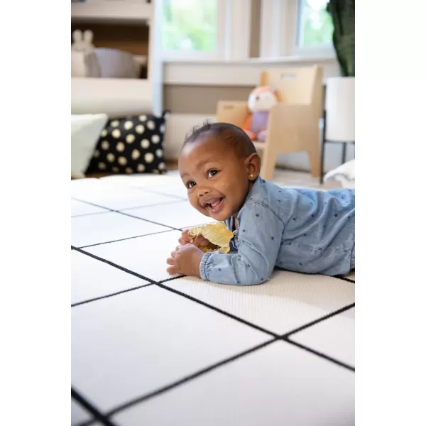 INGENUITY Kousátko chladící s destilovanou vodou Bomby™ 3m+