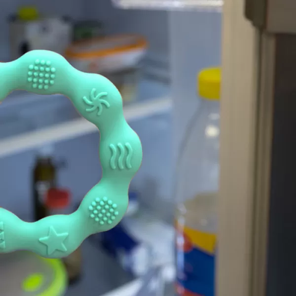 BABYONO Kousátko silikonové Kroužek modré