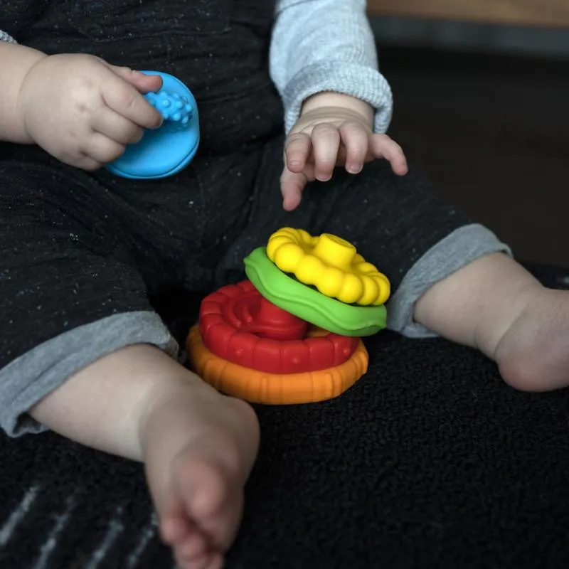 BABY EINSTEIN Kousátko stohovací 2v1 Stack&Teethe™ 0m+