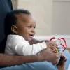 BABY EINSTEIN Hračka míček senzorický Slide & Swirl™ 0m+
