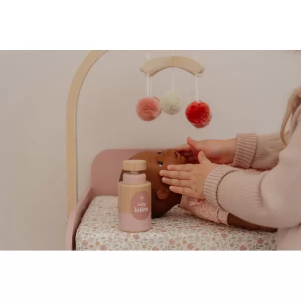 Little Dutch Přebalovací pult pro panenky dřevěný Soft Flowers