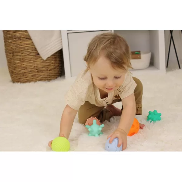 Infantino Míčky s texturami Super Soft 6 ks