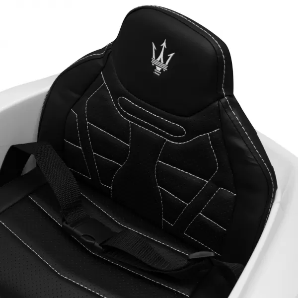 Baby Mix Elektrické autíčko Maserati GranTurismo bílé