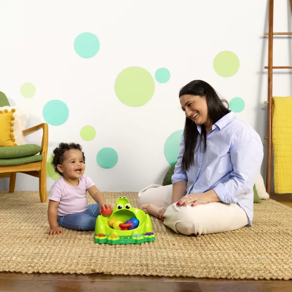 BRIGHT STARTS Hračka interaktivní Poppin' Ball Frog™ 6m+