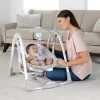 INGENUITY Houpačka konvertibilní vibrující s melodií Raylan 2v1, 0m+ do 9 kg