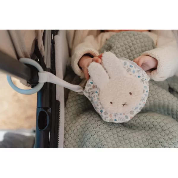 Little Dutch Závěsná textilní knížka králíček Miffy Lucky Leaves