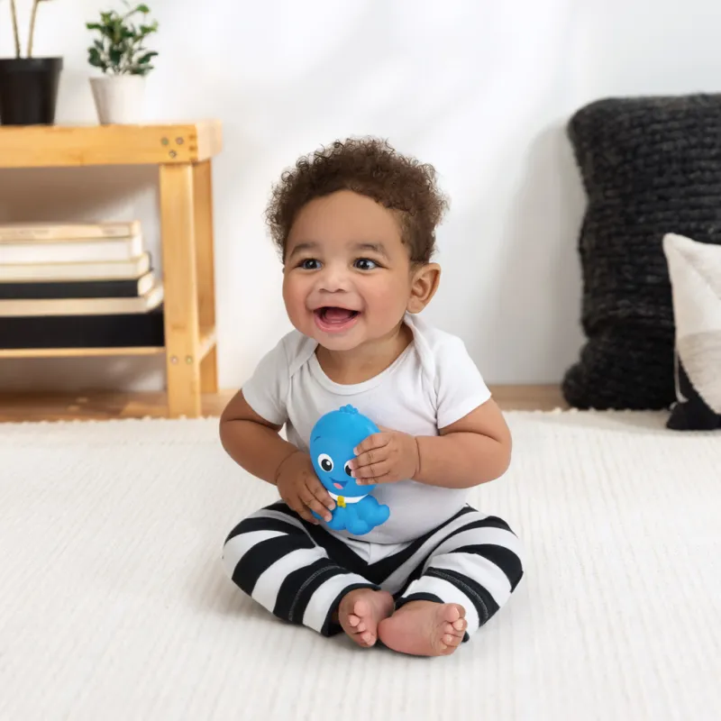 BABY EINSTEIN Kousátko z přírodního kaučuku Soothing Opus™, 0m+