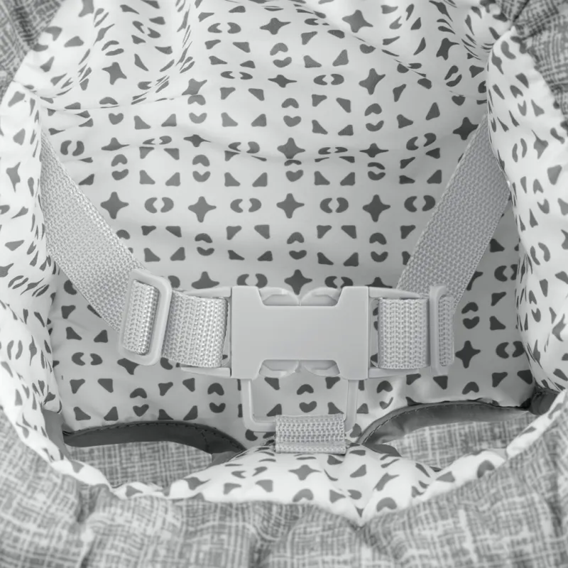 BRIGHT STARTS Křesílko učicí s hračkami připravené na cestování Learn-to-Sit™ Grey, 4m+