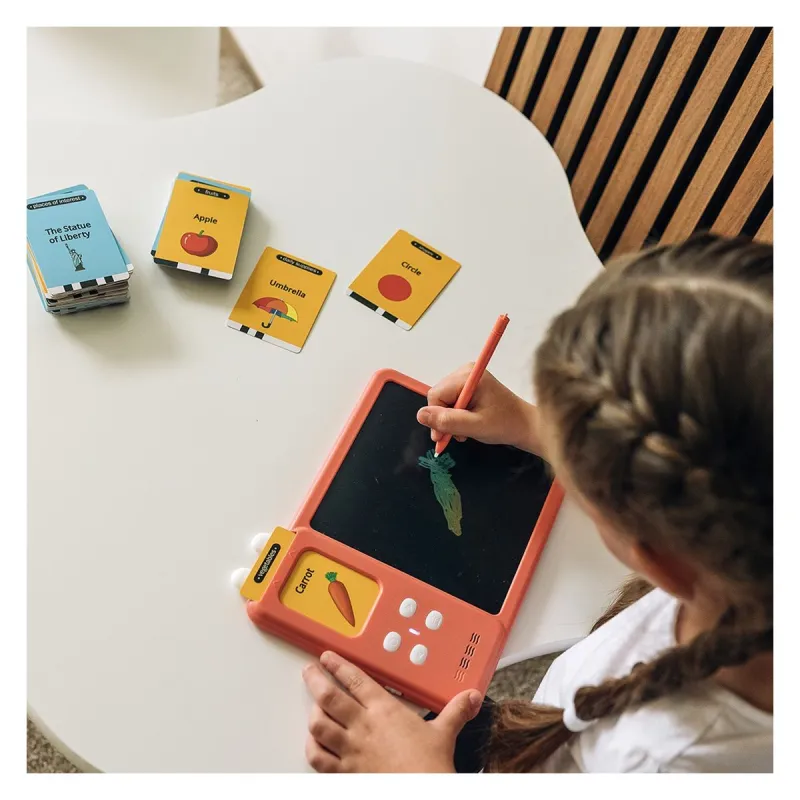 FREEON Free2Play Interaktivní LCD tabulka 2v1 pro výuku angličtiny Kiddigit