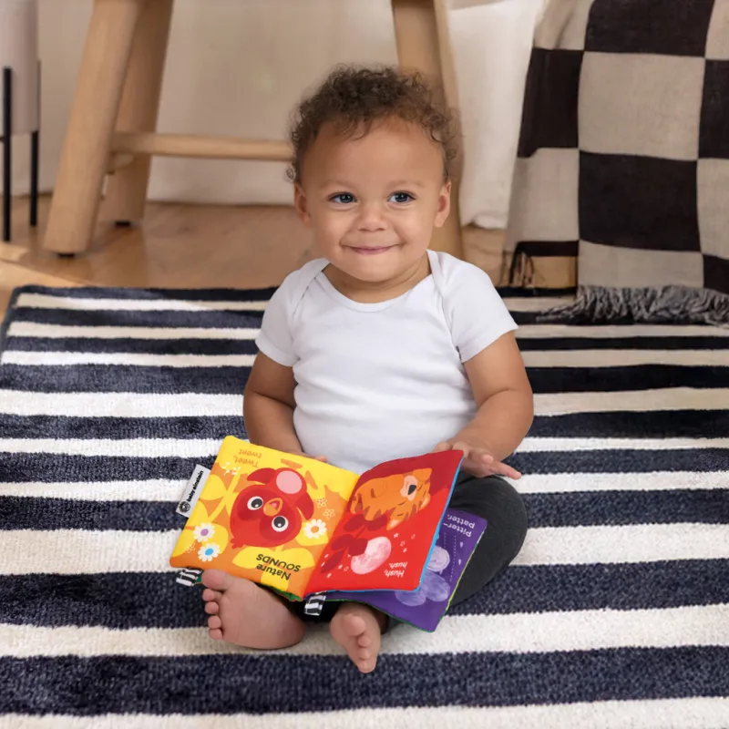 BABY EINSTEIN Kniha plná aktivit multisenzorická Nature Sounds™, 0m+