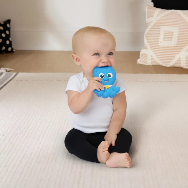 BABY EINSTEIN Kousátko z přírodního kaučuku Soothing Opus™, 0m+