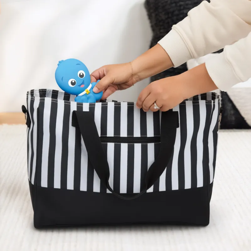 BABY EINSTEIN Kousátko z přírodního kaučuku Soothing Opus™, 0m+